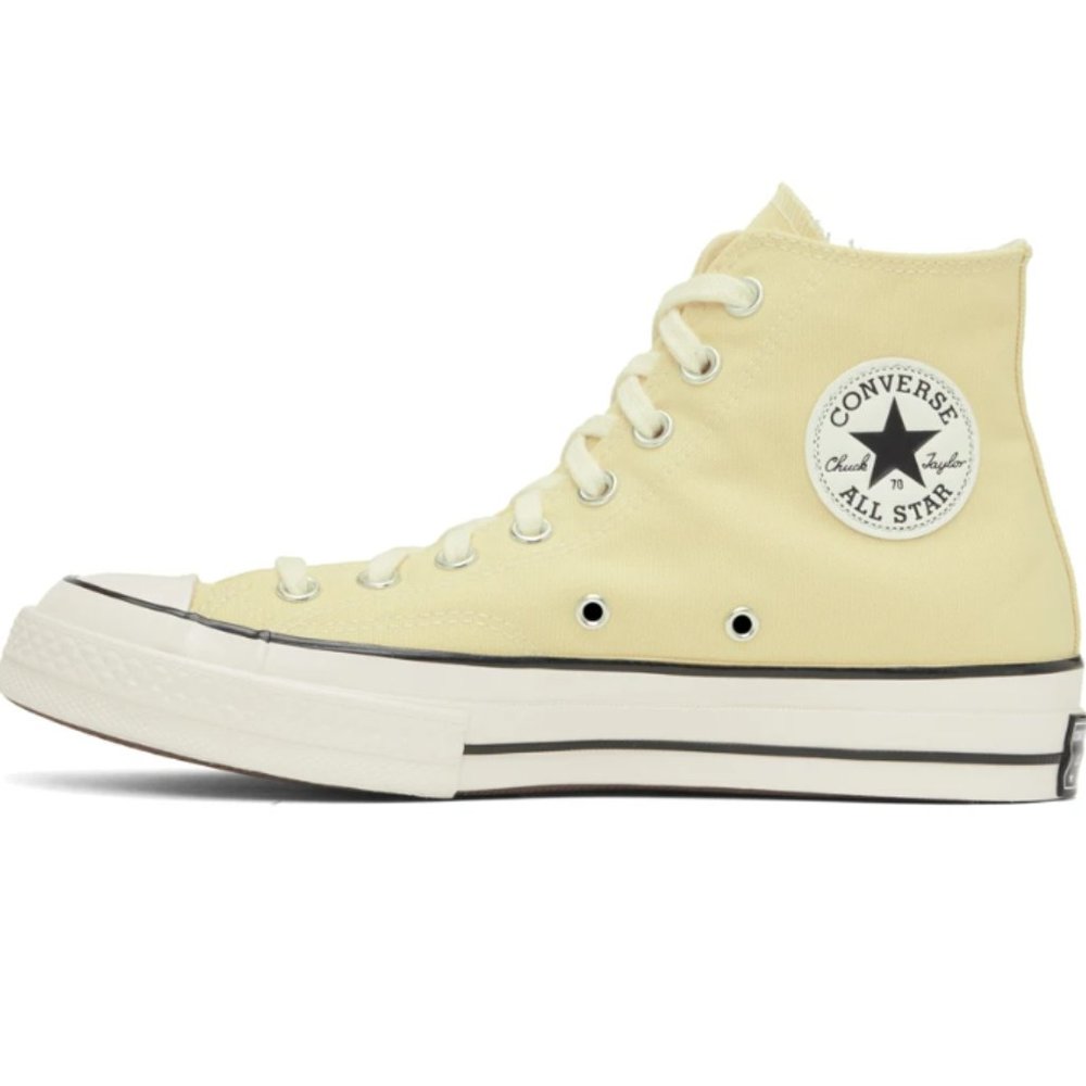 Converse high top Chuck 70 sneaker. beige/yellow color new in box